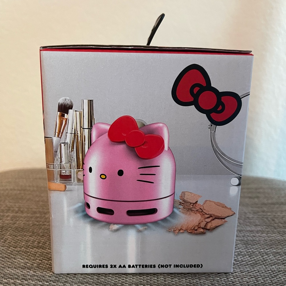 Hello Kitty Vacuum - Picture 3 of 4